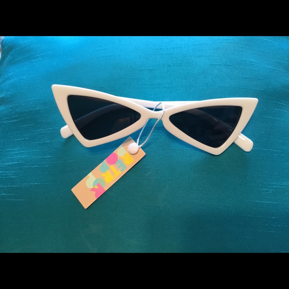 Modern bow tie sunglasses 😎